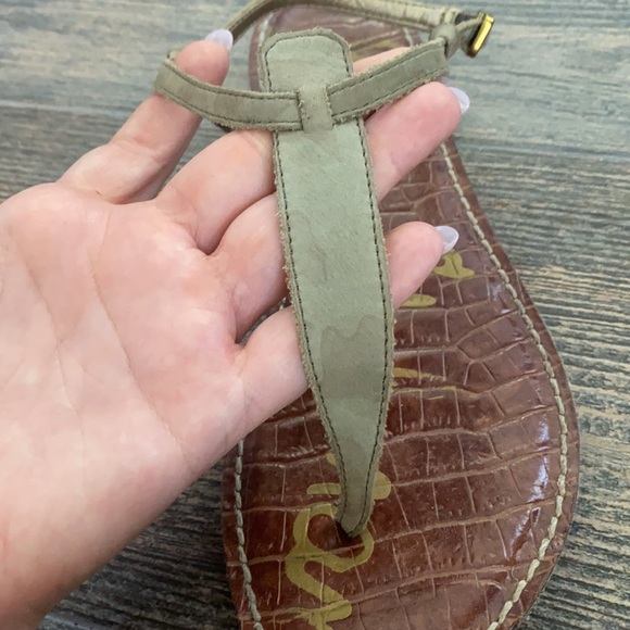 Sam Edelman “Gigi thong sandal” in camo - Picture 2 of 3